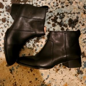 Ankle Chelsea Boots